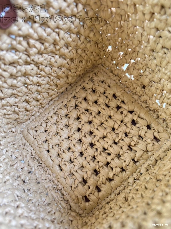 WIS VUITTON PURSE LOUIS NOÉ 1025